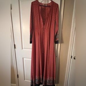 Glamorous - Red paisley Maxi dress